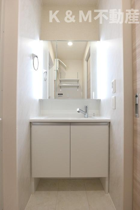 Dear Life の洗面所