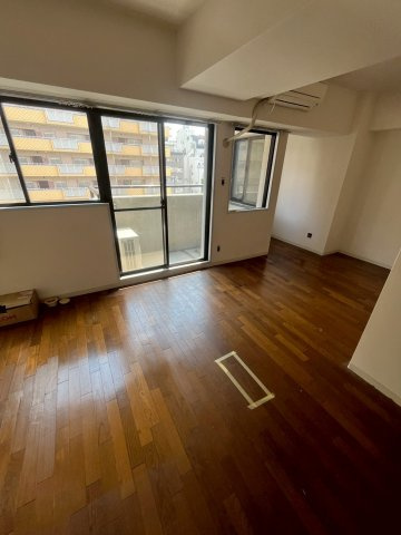 B・LIBERIの居間・リビング