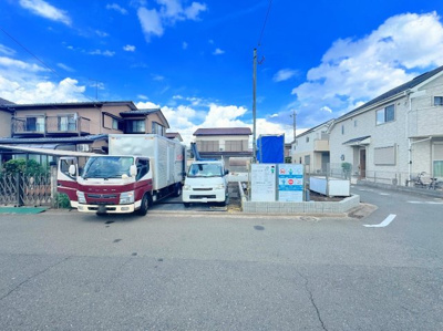 【外観】 | ◆◇横浜市瀬谷区南瀬谷一丁目　新築戸建て◇◆ | ◆爽やかな青空の下に贅沢なほどに降り注ぐ陽光、豊かな居住性と、クオリティが見事に調和した住空間は、住まうことの喜びを感じさせてくれます。ゆとりある広い敷地で開放的なお住まいです。