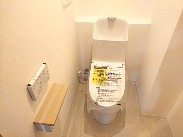 ダイアパレス宝塚クオリテージ2のトイレ|温水洗浄便座付き