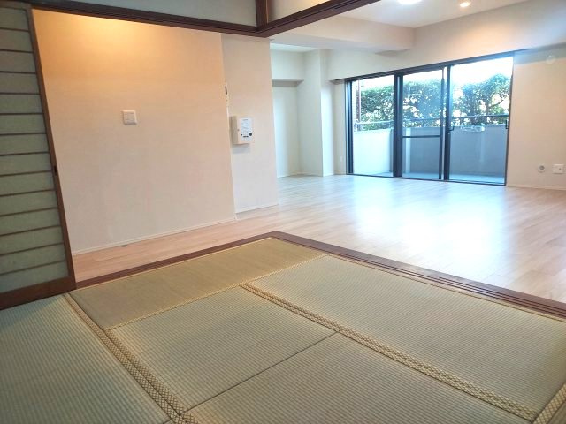 ダイアパレス宝塚クオリテージ2の和室|和室約6帖