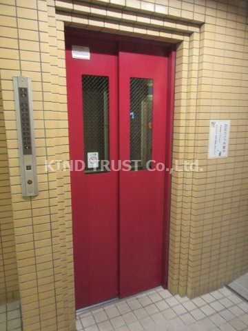 クーランデール天神橋のその他共用部分|エレベータです
