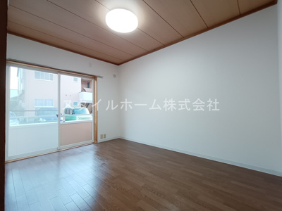 【居間・リビング】 | サンヒルズ鷹丘Ｃ