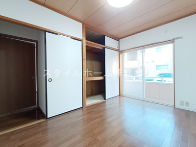 【居間・リビング】 | サンヒルズ鷹丘Ｃ