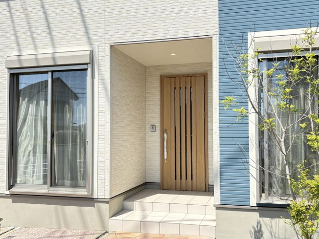 【玄関】 | 一万城町　2,080万円