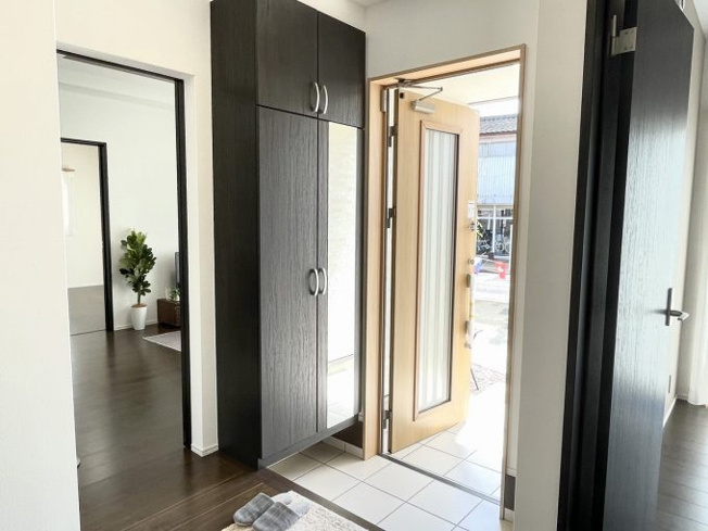 【玄関】 | 一万城町　2,080万円