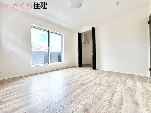 タマタウン　駅南町　1号棟のバルコニー|バルコニーは奥行きがあり、洗濯物を「干す」「取り込む」といった作業も格段にしやすくなります◎