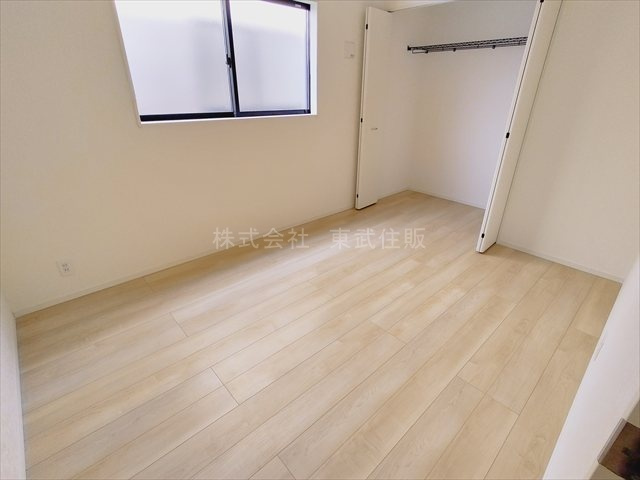 【洋室】 | 志木市中宗岡第30　全4棟　3号棟 | 洋室6.0帖、使い勝手のいい洋室です