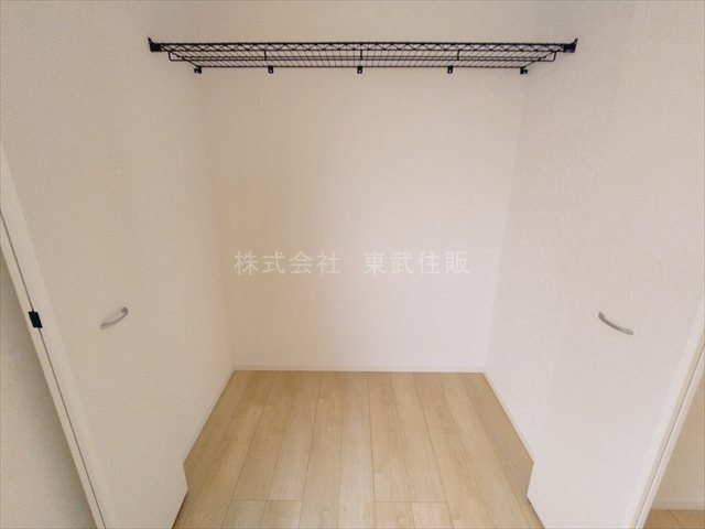 【内装】 | 志木市中宗岡第30　全4棟　3号棟 | 洋室6.0帖収納