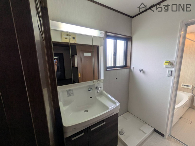 【独立洗面台】 | 姫路市飾磨区阿成中垣内／中古戸建