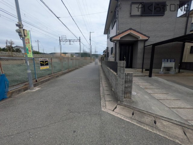 【前面道路含む現地写真】 | 姫路市飾磨区阿成中垣内／中古戸建