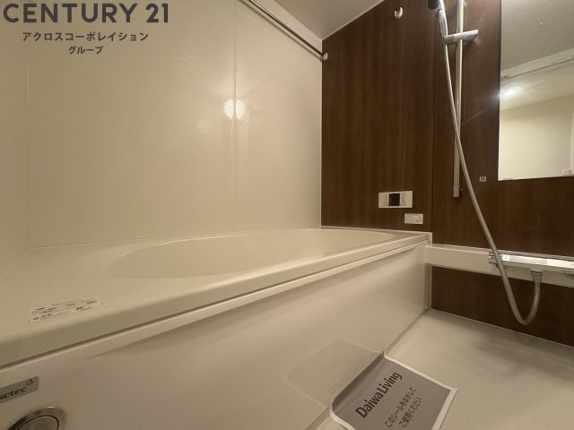 広々とした浴槽です。