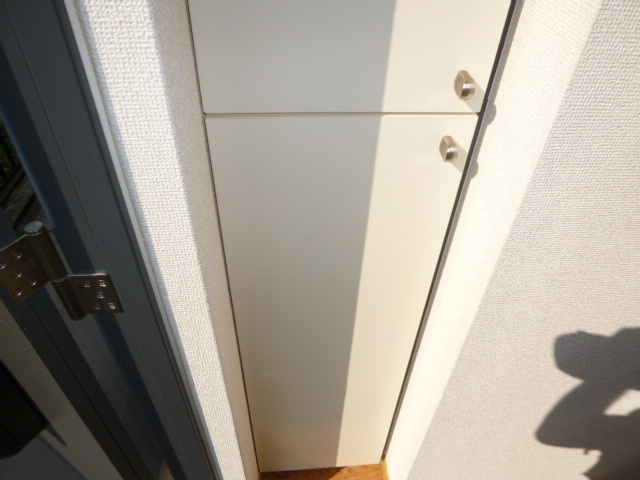 倉敷市有城のアパートの玄関|シューズボックス