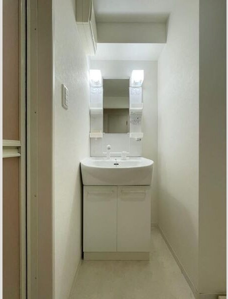 S-FORT江坂Fioreの独立洗面台