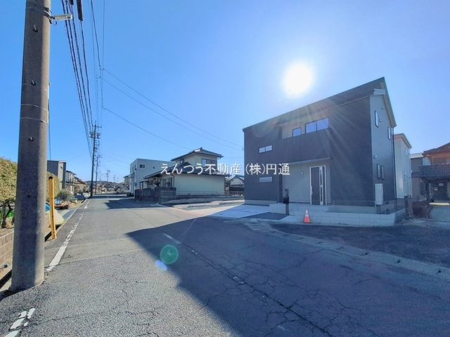 リーブルガーデン第3早稲田の前面道路含む現地写真