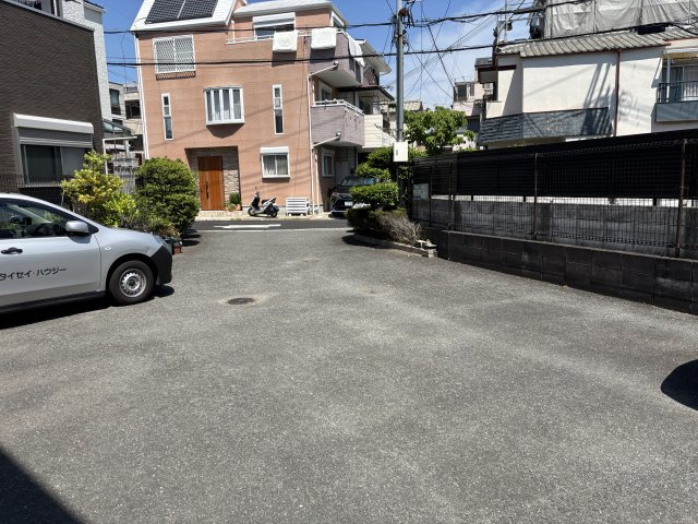 サンパティークの駐車場