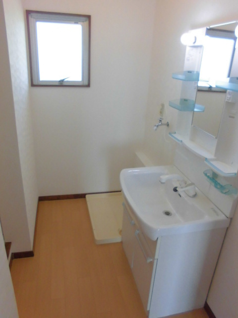 メゾンイシザカの洗面所|使いやすい洗面所です