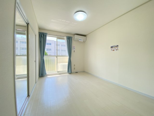 パークハイム朝日が丘の居間・リビング|使いやすい居間です