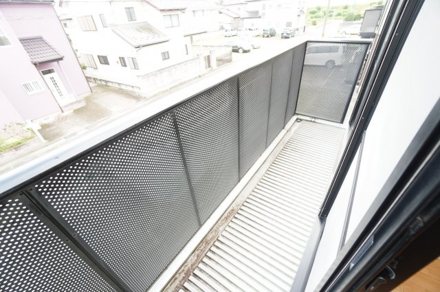 クレセントAのバルコニー|陽当たり良好なバルコニーです