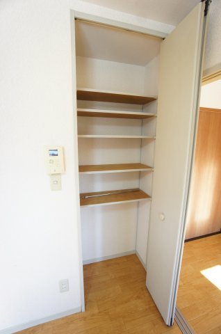 クレセントDの収納|収納豊富です