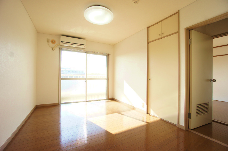 総社マンションの洋室|洋室です