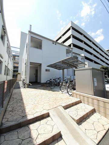 アルデバランのエントランス|建物の内部です