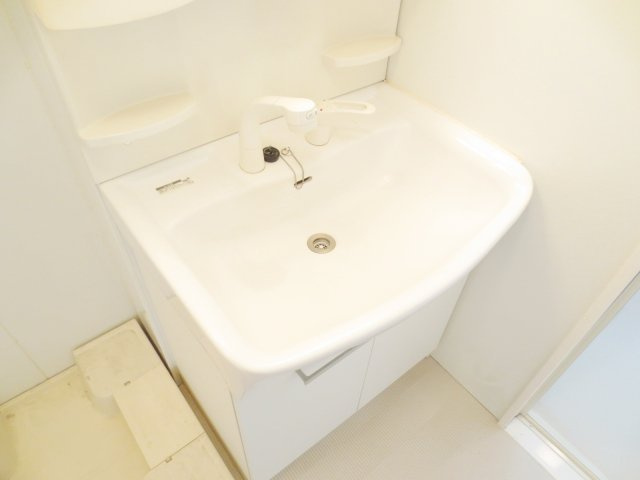 ソレイユDの洗面所