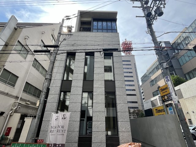 大阪市北区芝田２丁目の店舗事務所