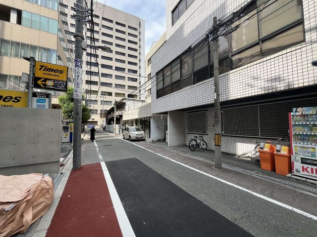 大阪市北区芝田２丁目の店舗事務所の周辺