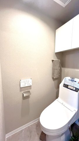 ◆２０２５年８月リフォーム完了◆全居室収納付き◆７階建６階部分の眺望良好◆ペルル伏見桃山のトイレ|トイレ