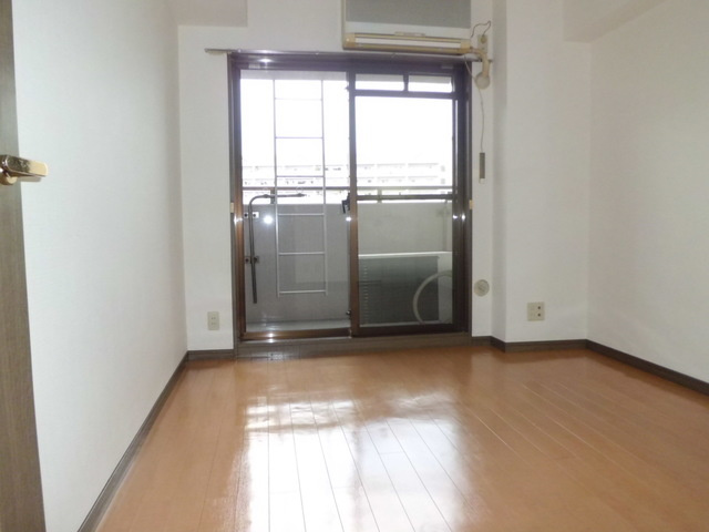 藤和シティホームズ灘の洋室