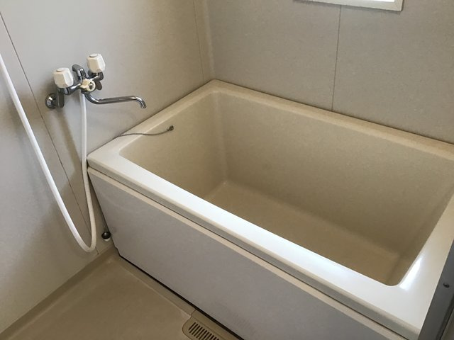 ジョリー三井寺の浴室