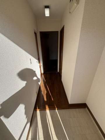 ジョリー三井寺の玄関