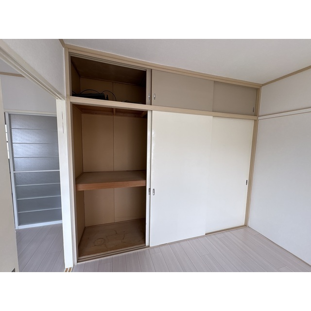 サンシティ江田Bの玄関|明るい玄関です