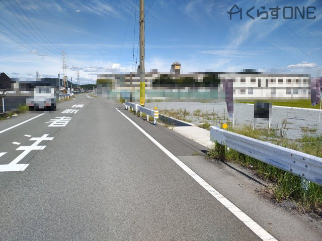 【前面道路含む現地写真】 | 姫路市大津区長松／2区画