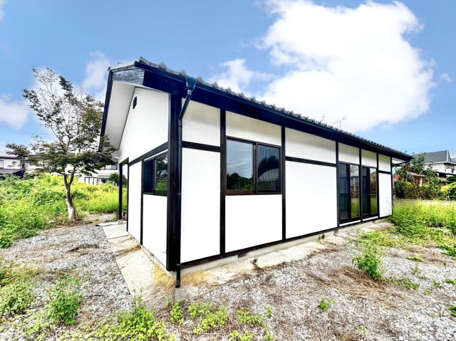 【中古戸建】安中市鷺宮の外観|■外観｜ここから始まる「日常」はご家族にとってかけがえのない時間となります。少しでも豊かに、快適に。