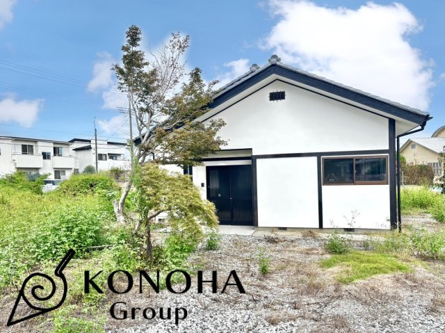 【中古戸建】安中市鷺宮の外観|■外観｜土日のご見学はもちろん、平日・夜間のご案内も大歓迎です♪「今から見たい」や「仕事終わりに見たい」にもご対応できますのでお気軽にお問い合わせください♪