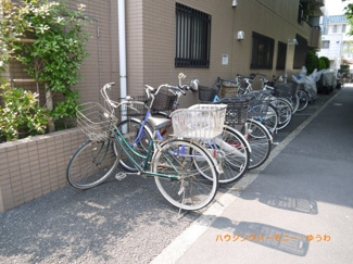 【その他共用部分】 | 敷地内に、便利な駐輪場があります。