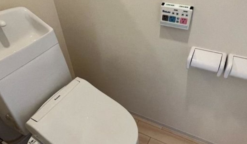 Denenのトイレ