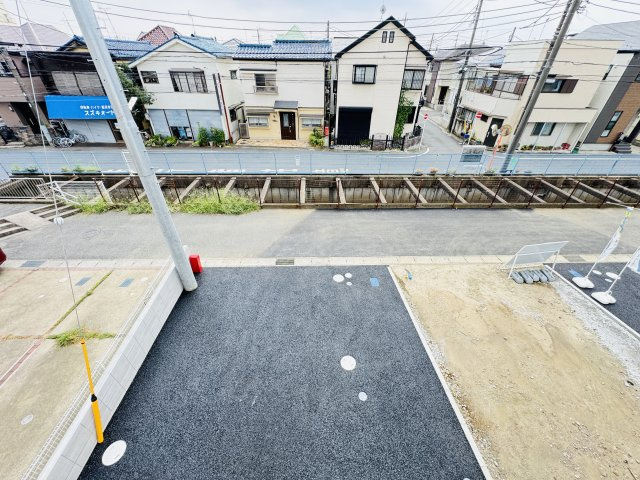 松戸市西馬橋５丁目新築戸建【旭町小学校：7分】の展望|バルコニーより道路側眺望・南道路で日当たり良好♪