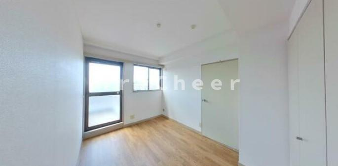 ヴィレッヂツチダの居間・リビング