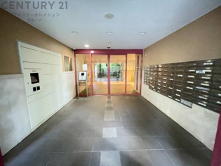 阪急日生ニュータウン花咲く丘の街Ｂ棟のエントランス