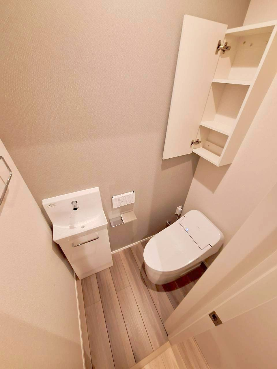 ヘーベルメゾン西葛西　Ｅ　イーストのトイレ|★温水洗浄便座★