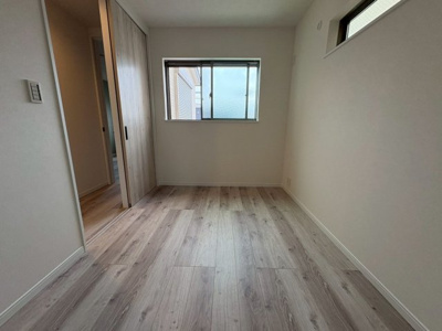 【洋室】 | 長洲中通2丁目テラスハウス