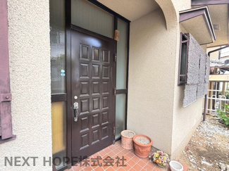 【玄関】 | 川西市笹部２丁目中古戸建 | 玄関ドアです♪いつでもご覧いただけます！お気軽にネクストホープ不動産までお問い合わせを！！