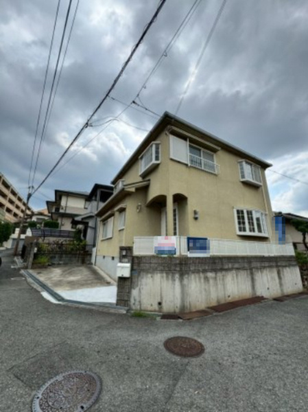 寝屋川市末広町の前面道路含む現地写真