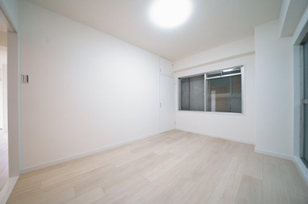 丸美タウンマンション昭和橋の洋室