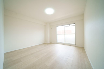 丸美タウンマンション昭和橋の洋室