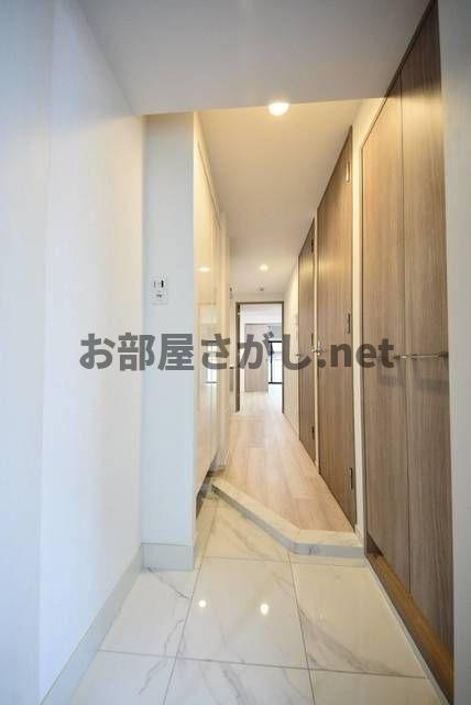 ＣＬＡＳＳＥＵＭ飯田橋【同棲OKの築浅2K／10月中旬入居可】の玄関