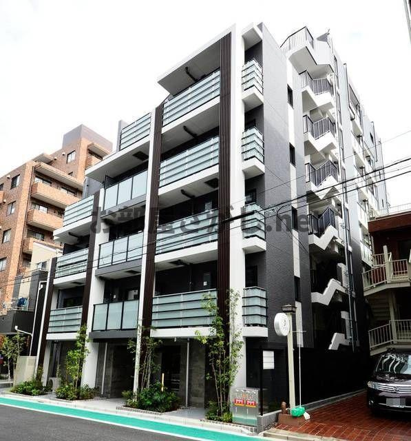 ＣＬＡＳＳＥＵＭ飯田橋【同棲OKの築浅2K／10月中旬入居可】の外観